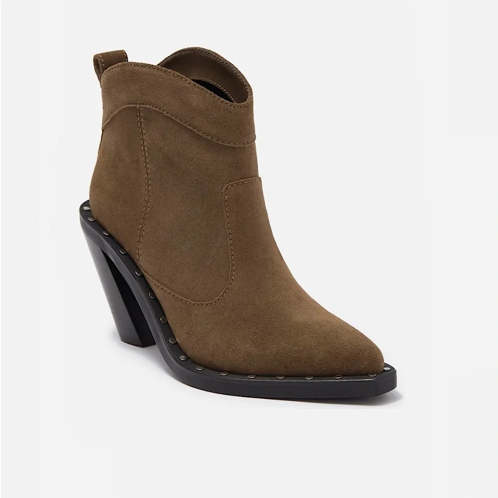 Rebecca Minkoff Ankle Boot ♥️ Like and get 40%‎ offer!